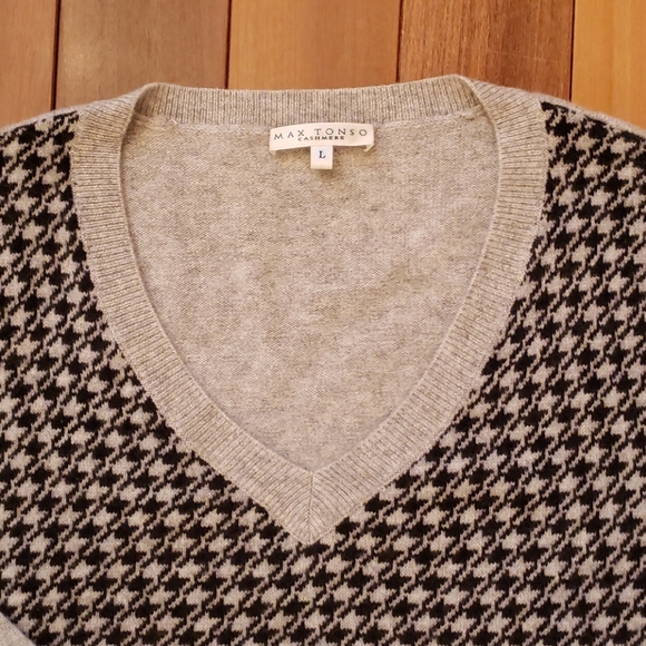 Cashmere sweater - Picture 2 of 6